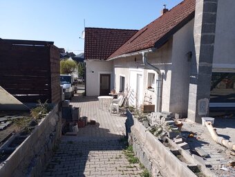 Pronajmu DVOUPATROVÝ byt s VLASTNÍ ZAHRADOU v Chrasti - 11
