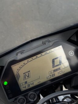 Yamaha R3 2020 A2 - 11