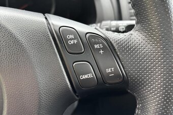 MAZDA 5 2.0 107 KW TOP R. 2009 - BENZÍN - 11