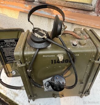 Radiostanice R - 108d + P 312 ze sluchátky a manuálem - 11
