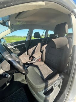 Prodám Škoda Octavia Combi 1,6 tdi 77kw s doloženou historií - 11