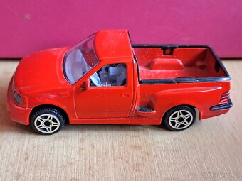 Sbírka 23 modelů 1:43 Bburago Made in aly, 1x 1:36 Tins Toys - 11