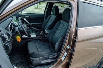 Mitsubishi Eclipse Cross 1.5 Turbo MIVEC Intense, 120 kW m6 - 11