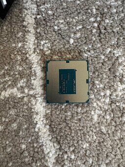 Náhradní komponenty - 11