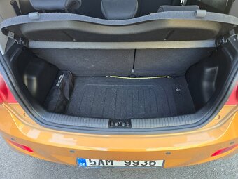 Prodám Hyundai i 10 v perfektním stavu - 11