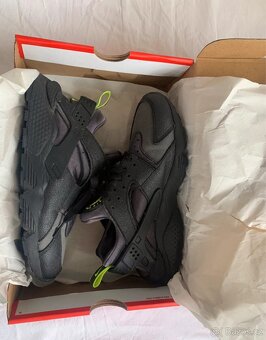 Nike Air Huarache - 11
