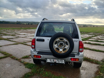 Suzuki Grand Vitara 2.0 HDI - 11