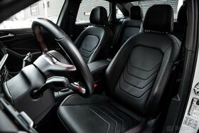 Volkswagen Jetta GLI AUTOBAHN 2.0 TSI - 11