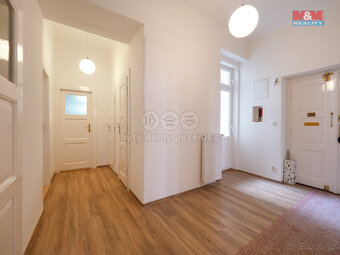 Prodej bytu 3+1, 100 m², Praha 7, ul. Veletržní - 11