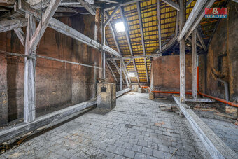 Prodej půdního prostoru, 540 m², Plzeň, ul. Kardinála Berana - 11