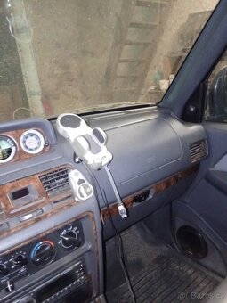 Mitsubishi Pajero 3.5 V6 - 11