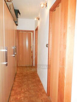 Podnájem velice prostorného, DV bytu, 1+1, 43 m2, na ulici I - 11