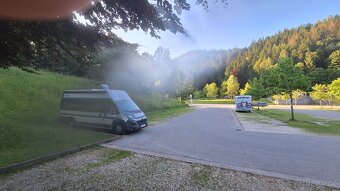 Obytný automobil, karavan, vestavba r.2017 - 11