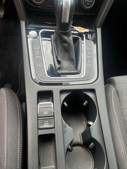 VW Passat B8.5 Variant 2.0TDI 140kW DSG - 11
