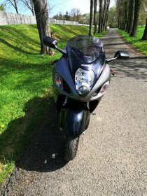 Suzuki gsxr 1300 Hayabusa - 11