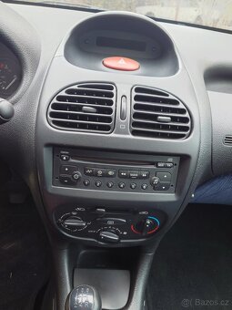 Peugeot 206 1.1i - 11