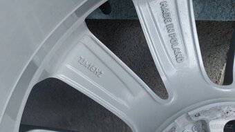Alu kola originál 5x100 r16 vw Polo letní pneu - 11