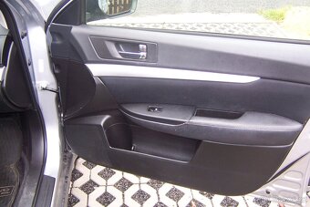 Subaru Outback, po faceliftu r. v. 2014 - 11