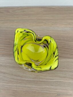 Prodám popelnik hutní sklo Moser - 11