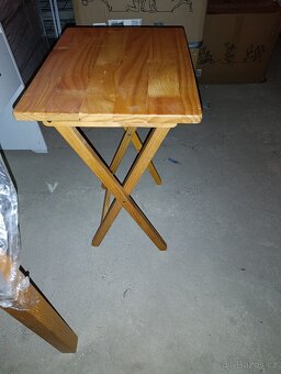 Prodám velký set nábytku z masivní borovice - 11