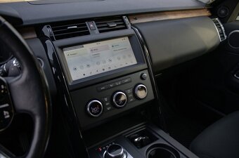 Land Rover Discovery 3.0 SDV6 SE - 11