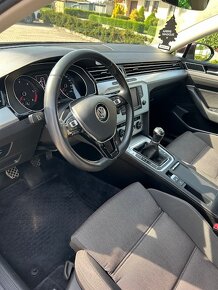 Volkswagen Passat Variant 2.0 TDI Business Comfortline - 11