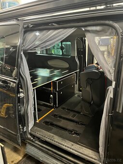 Ford Custom Obytný - 11