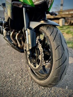 KAWASAKI Z800 - 11