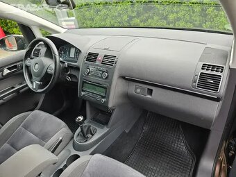 VW Touran 2.0 TDI 103W,1.Maj.159tis,Km,7.Míst,Highline,Tažné - 11
