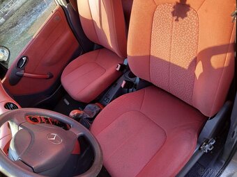 Mercedes Benz A - 11