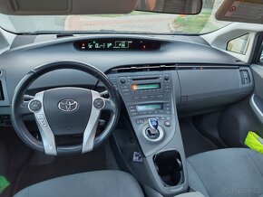 199.800km Toyota Prius-Solární Střecha-BEZ KOROZE-Servis 50k - 11