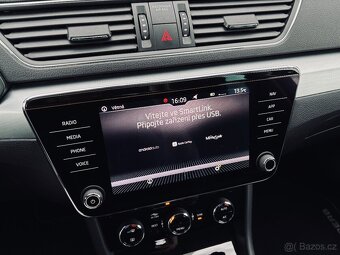 ŠKODA SUPERB COMBI III 2.0TDI 110KW DSG 2018 ACC - 11