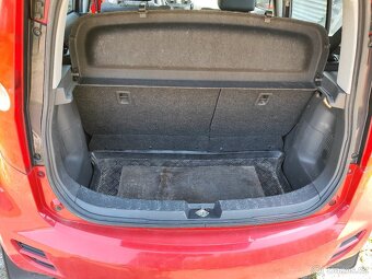Suzuki Splash 2013, garážované, najeto jen 84500 km - 11
