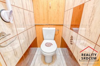 Pronájem bytu v os. vl. 2+1+lodžie/55 m2 na ul. Borovského,  - 11