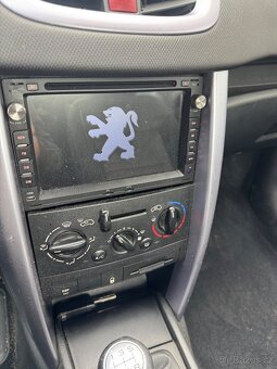 Peugeot 207 cc 1.6 vti na díly - 11