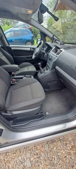 Opel Zafira 1.8i 16V 103kW 7-MÍST SPORT - 11