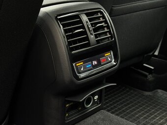 Volkswagen Passat Variant 2.0 TDI EVO Business DSG - 11