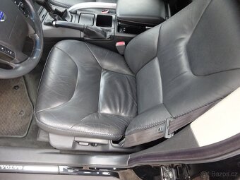 Volvo V70 2.4 D5 Combi r.v.2006 (stk:12/2026) 136 kw - 11
