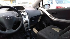 TOYOTA Yaris 1,0VVT-i Comfort  ČR - 11