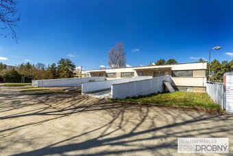 Prodej garážového stání o velikosti 13 m2, Pardubice – Na Dr - 11