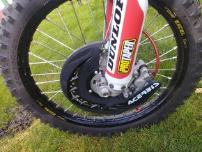 Honda cr250r - 11