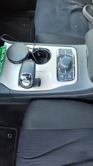 Jeep Grand Cherokee - 11