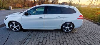 Peugeot 308 GT SW 2.0 HDI S&S EAT8 2018 rok - 11
