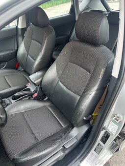 Hyundai I30 2.0CRDI - 11