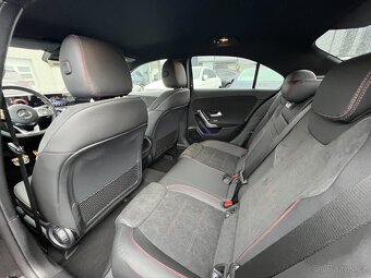 Mercedes-Benz A 250 e sedan - 11