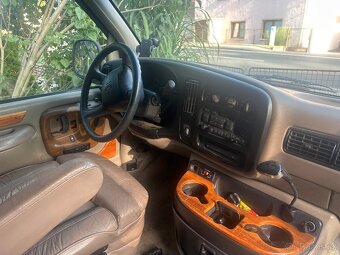 Chevrolet express - 11
