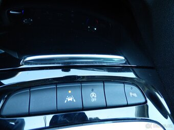 Opel Insignia 2,0 CDTI LED - 11