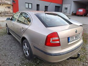 Škoda Octavia II 1.6i benzín rok 2005 vada motoru - 11