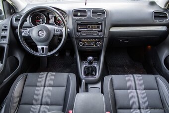 Volkswagen Golf 2.0 TDI Match Edition Premium - 11