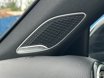 Mercedes Benz a250e - 11